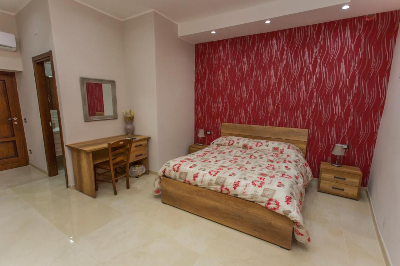 Decumano Massimo Bed & Breakfast Ercolano Ngoại thất bức ảnh