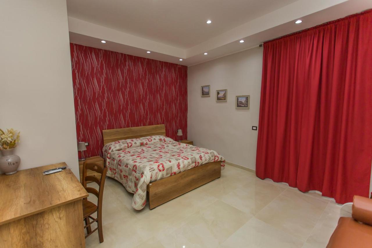 Decumano Massimo Bed & Breakfast Ercolano Ngoại thất bức ảnh